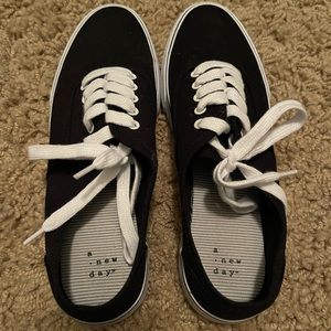 Lace Up Canvas Sneakers